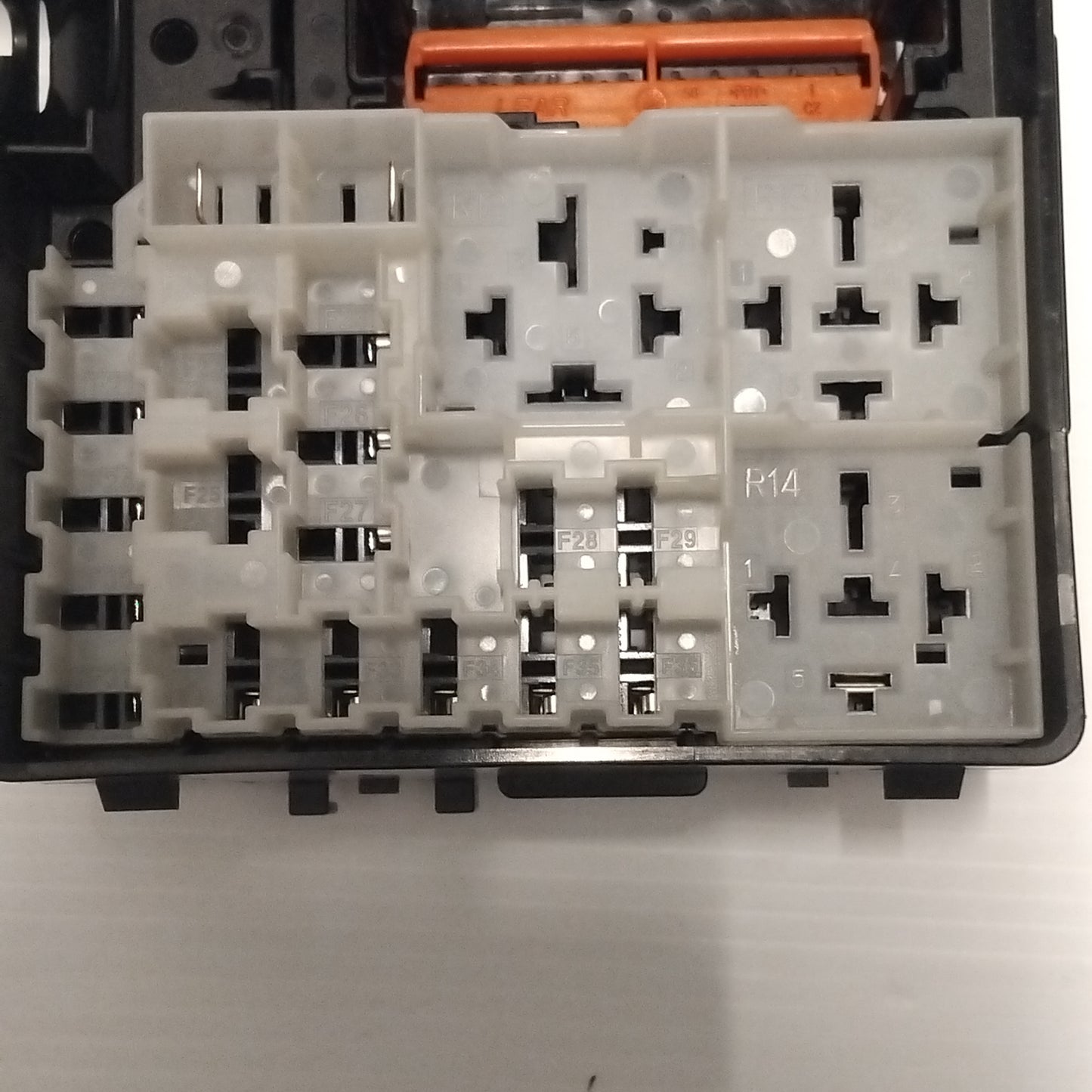 Genuine Ford Box Assy - Fuse | 1842390