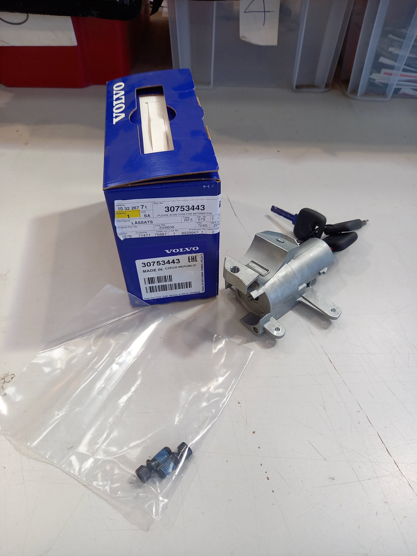 Genuine Volvo Lock Kit | 30753443
