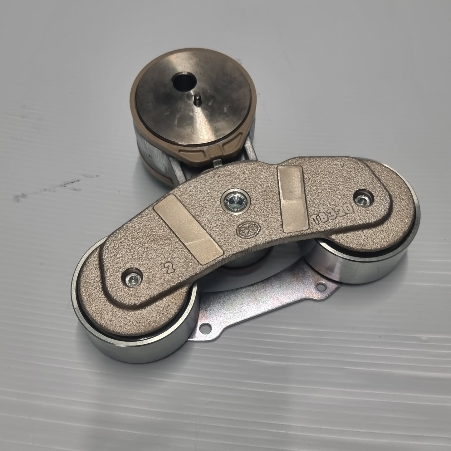 Genuine Volvo Belt Set | 31686174
