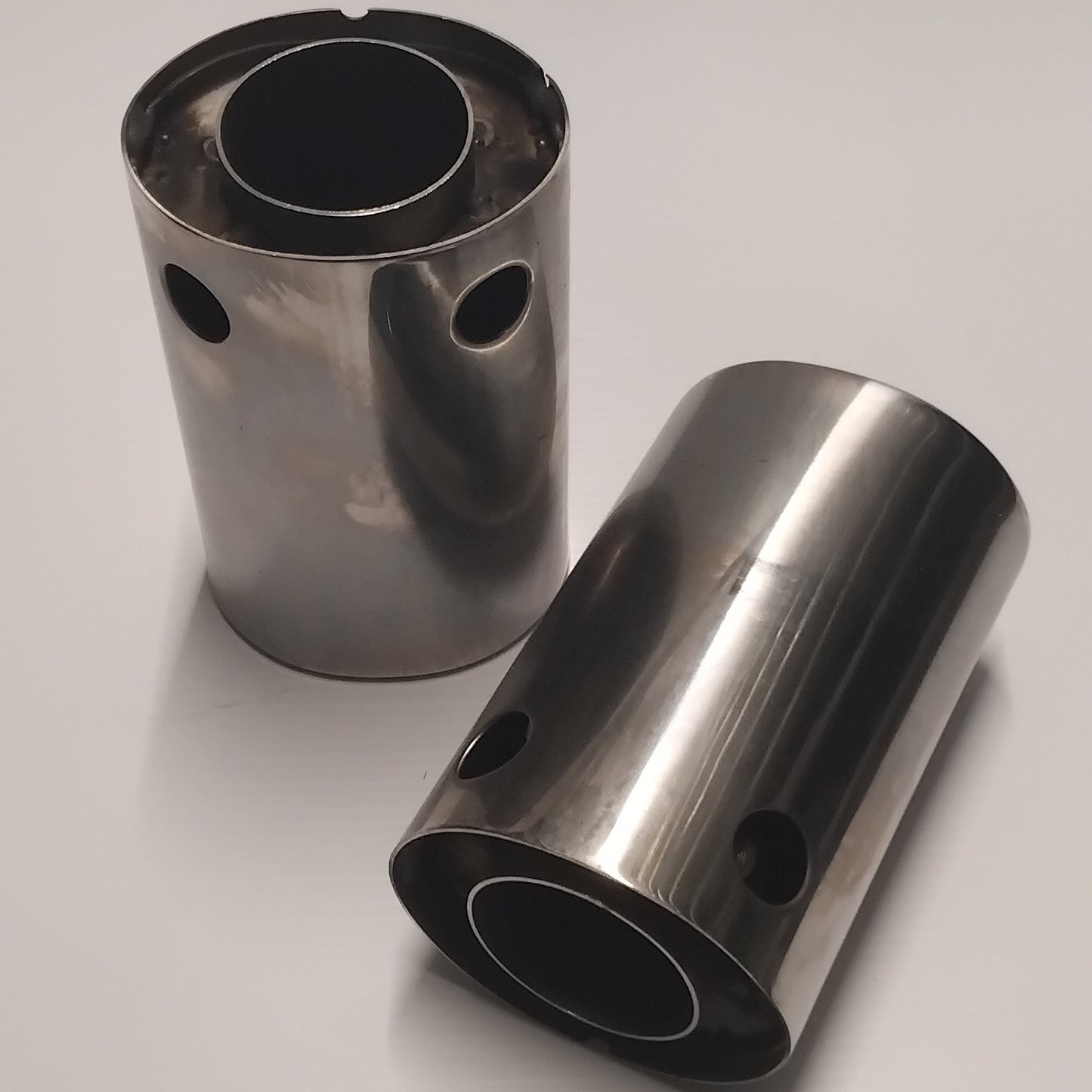 2x Genuine Exhaust Trim - Mazda MX-5 | NE85V4260