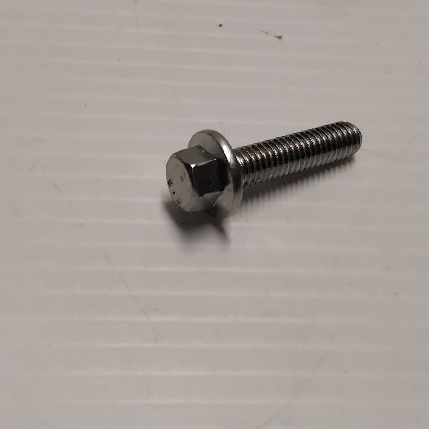 Genuine M6x25 Flange Head Screw - Ford | 4378449