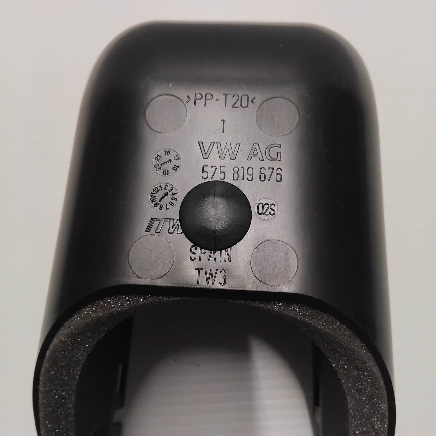 Genuine Centre Console Housing - SEAT Leon 2013-2020 | 575819676