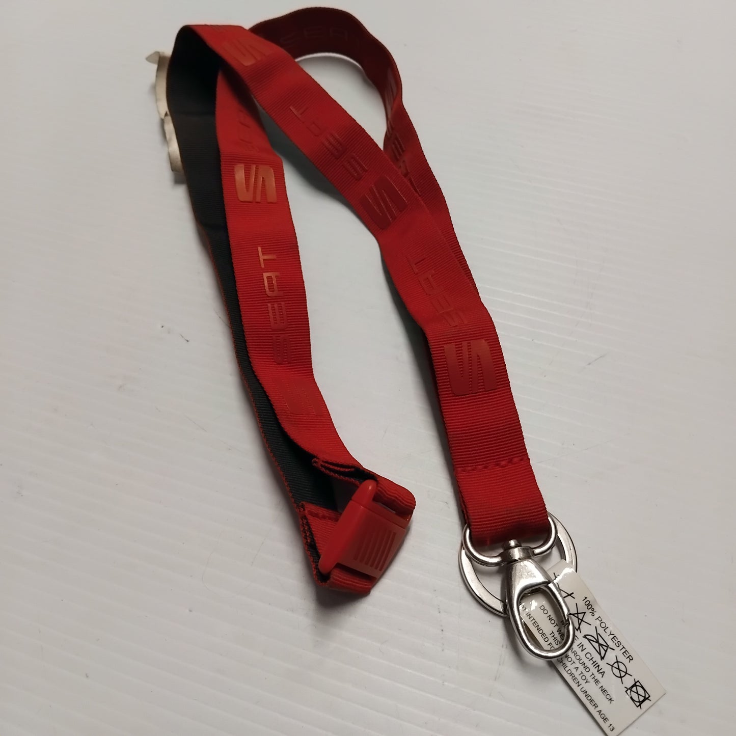 Red Lanyard - Seat Merchandise | 6H2087610GAD