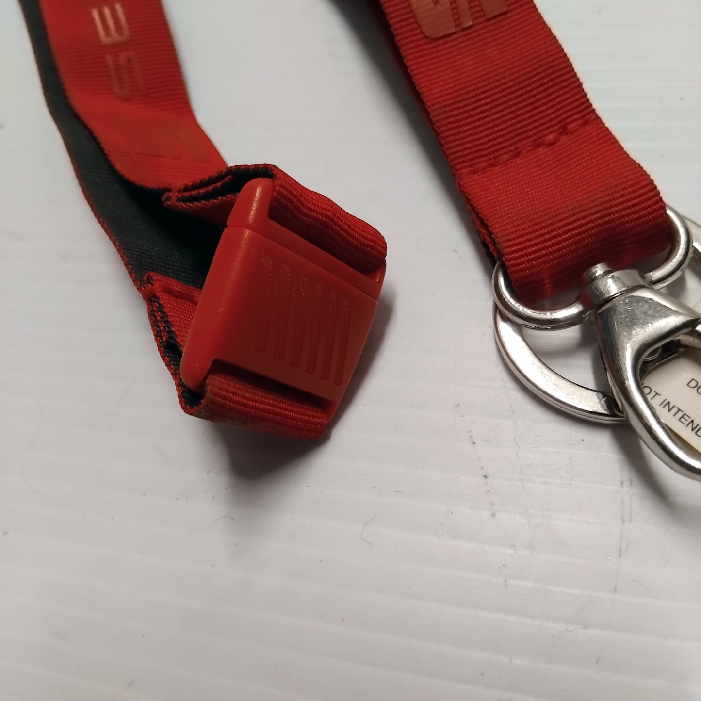 Red Lanyard - Seat Merchandise | 6H2087610GAD