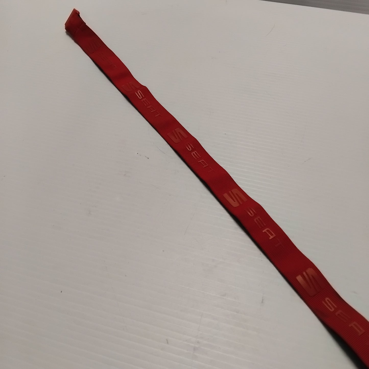 Red Lanyard - Seat Merchandise | 6H2087610GAD