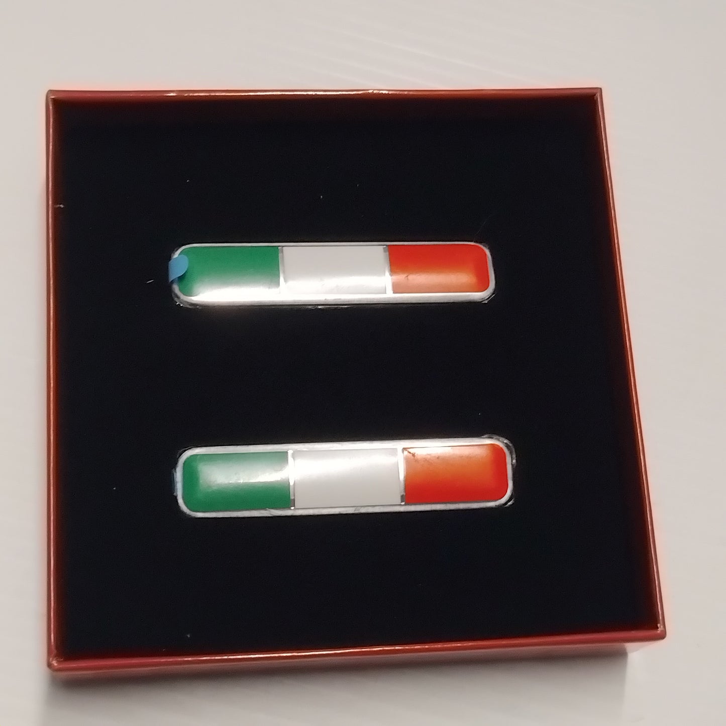 2x Genuine Italian Flag Badge - Alfa Romeo 4C | 71807227