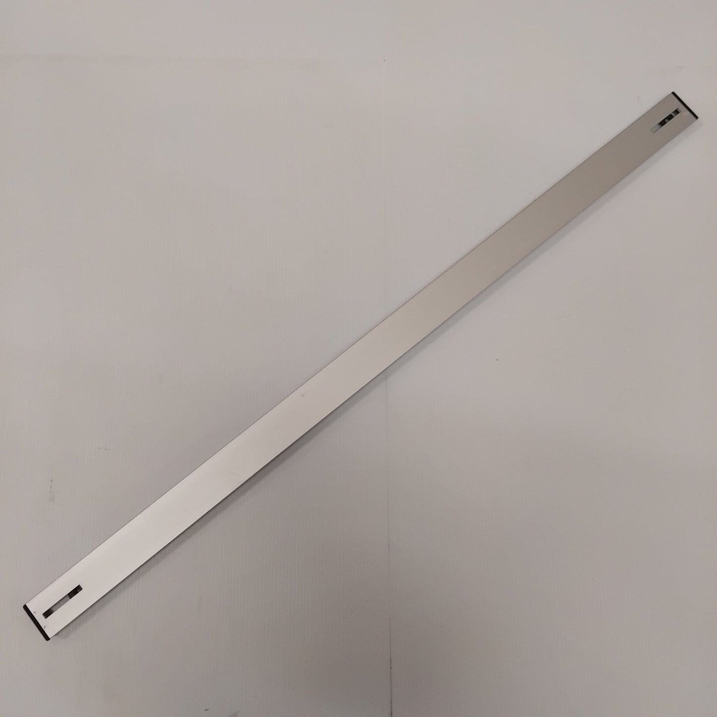 Genuine Cargo Cross Bar - Ford Mondeo 2007- | 1510901