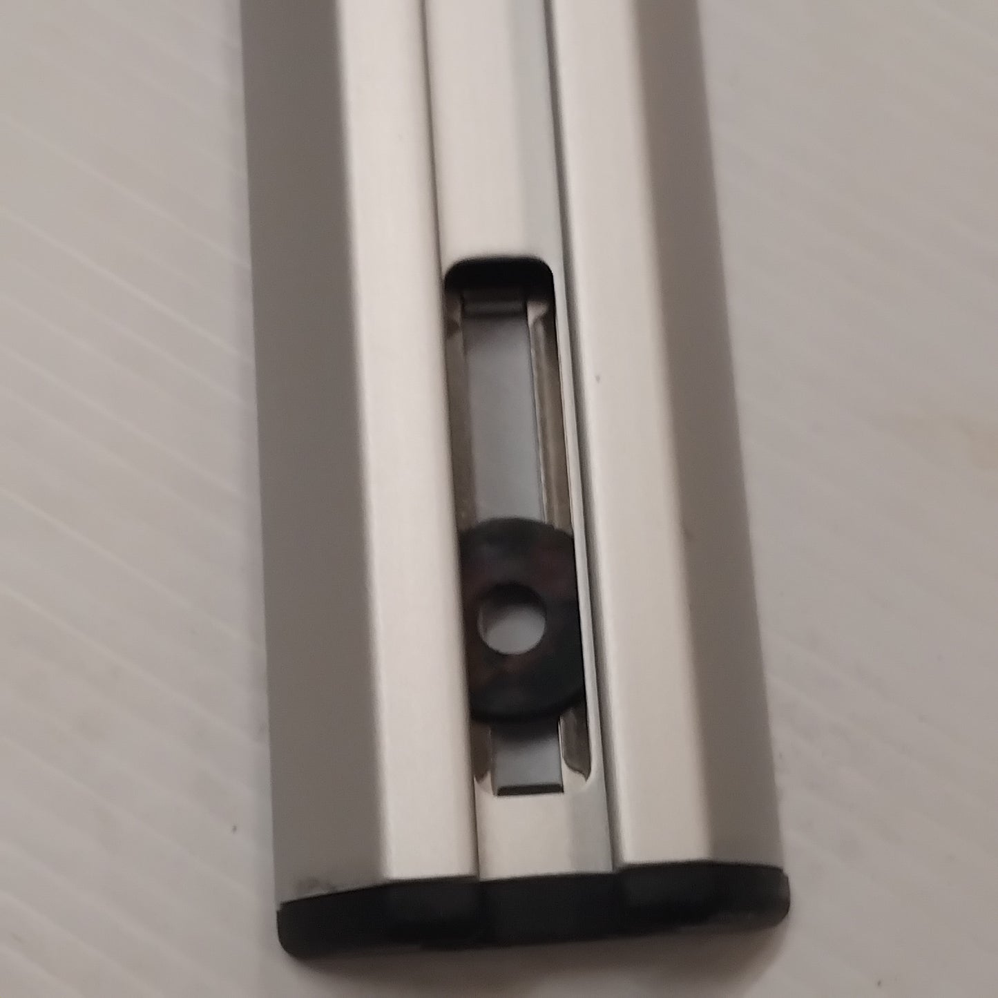 Genuine Cargo Cross Bar - Ford Mondeo 2007- | 1510901