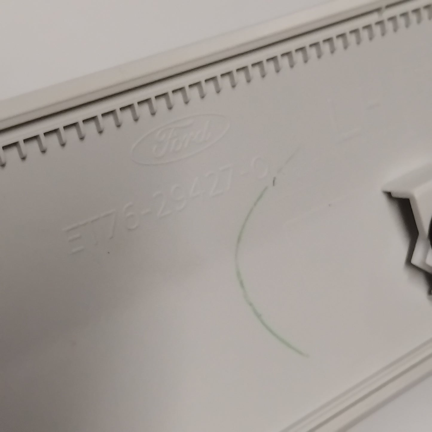 Genuine Left Body Moulding - Ford Transit 2014- | 2245519