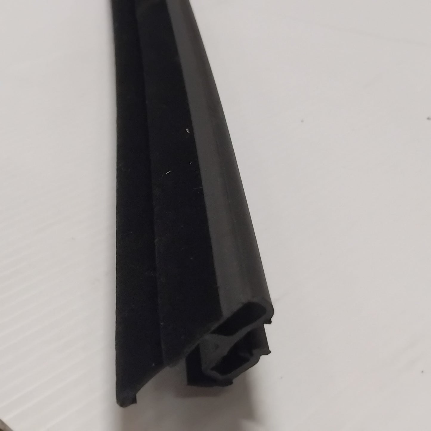 Genuine Left Door Weatherstrip - Ford Focus CEW 2014-2020 | 1890785