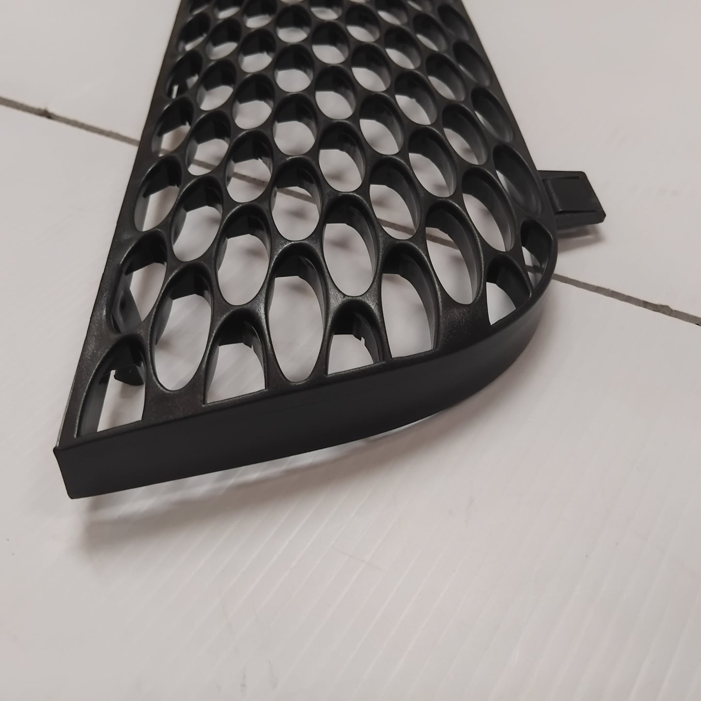 Genuine Radiator Grille - Ford Transit 2000-2006 | 4169759