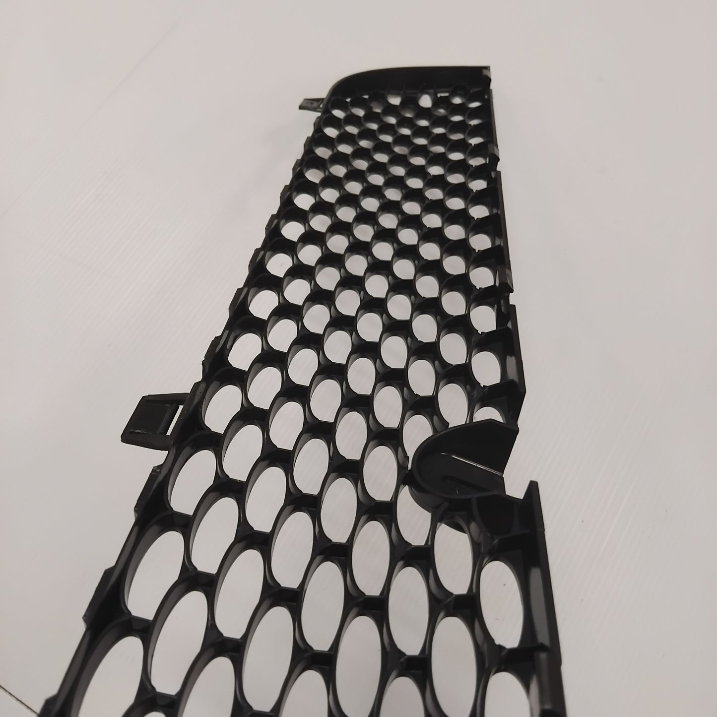 Genuine Radiator Grille - Ford Transit 2000-2006 | 4169759