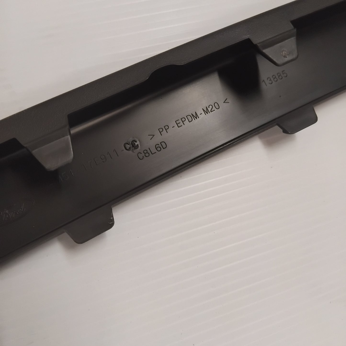 Genuine Rear Bumper Moulding - Ford Focus 2004-2008 | 1356654