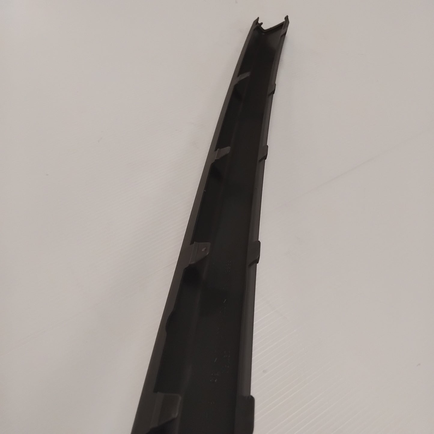 Genuine Rear Bumper Moulding - Ford Focus 2004-2008 | 1356654