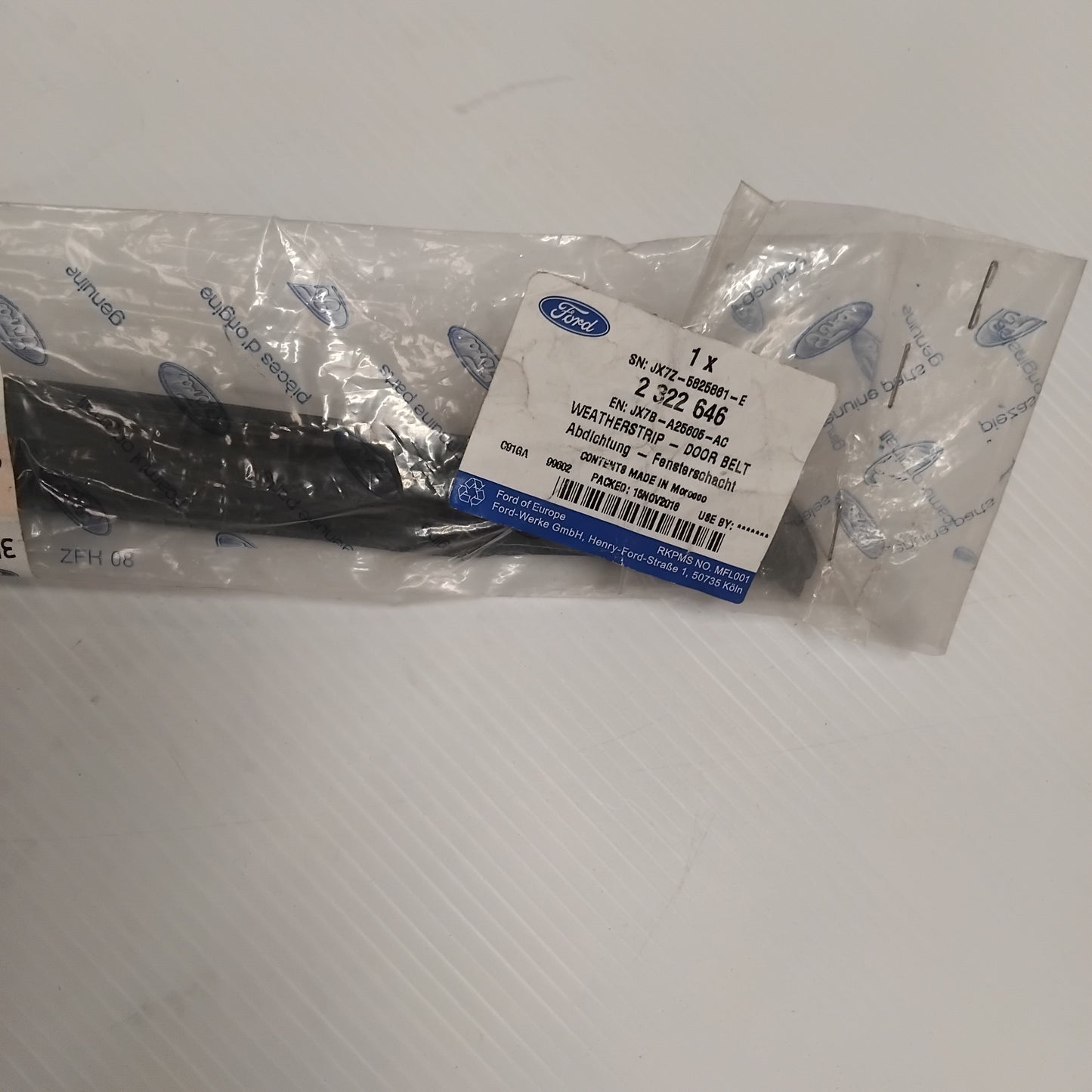 Genuine Rear Door Weatherstrip - Ford Focus 2018-2019 | 2322646