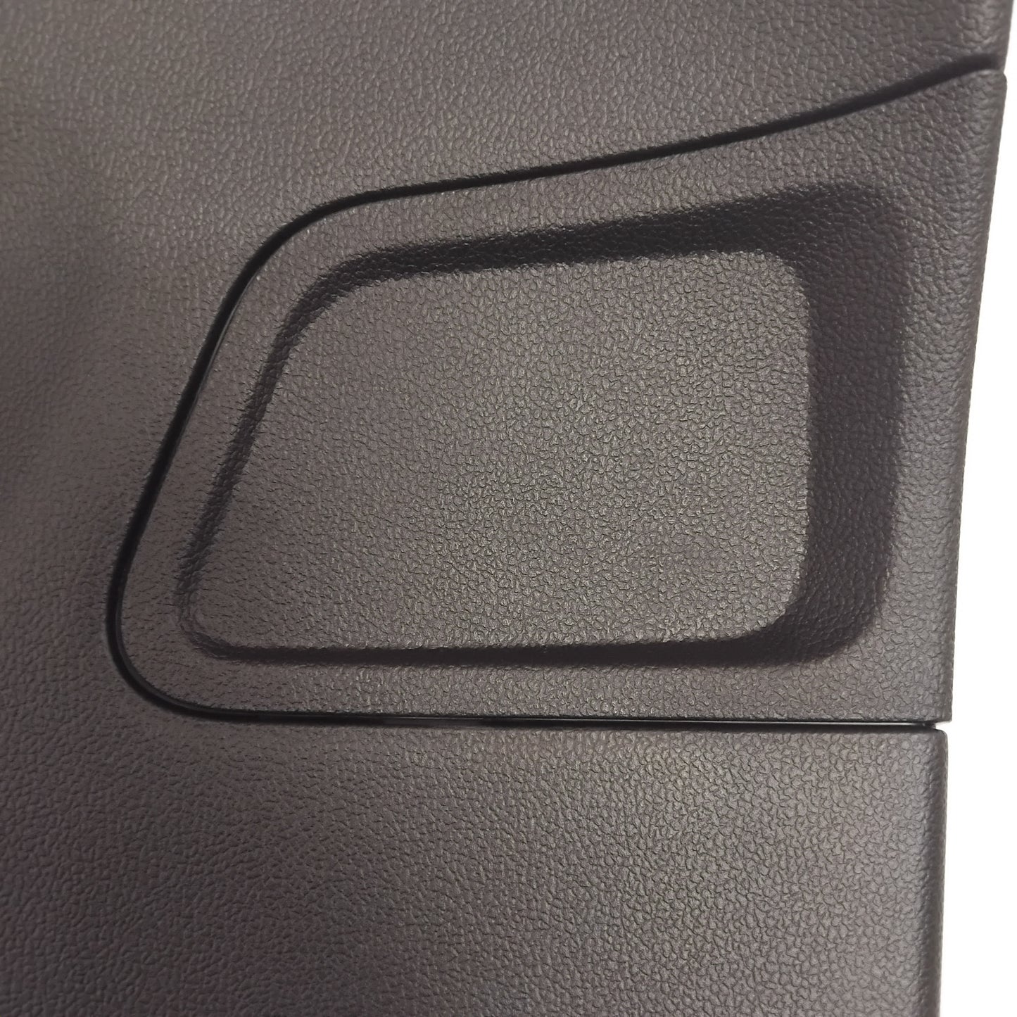 Genuine Interior Tailgate Trim - Ford | 2419347