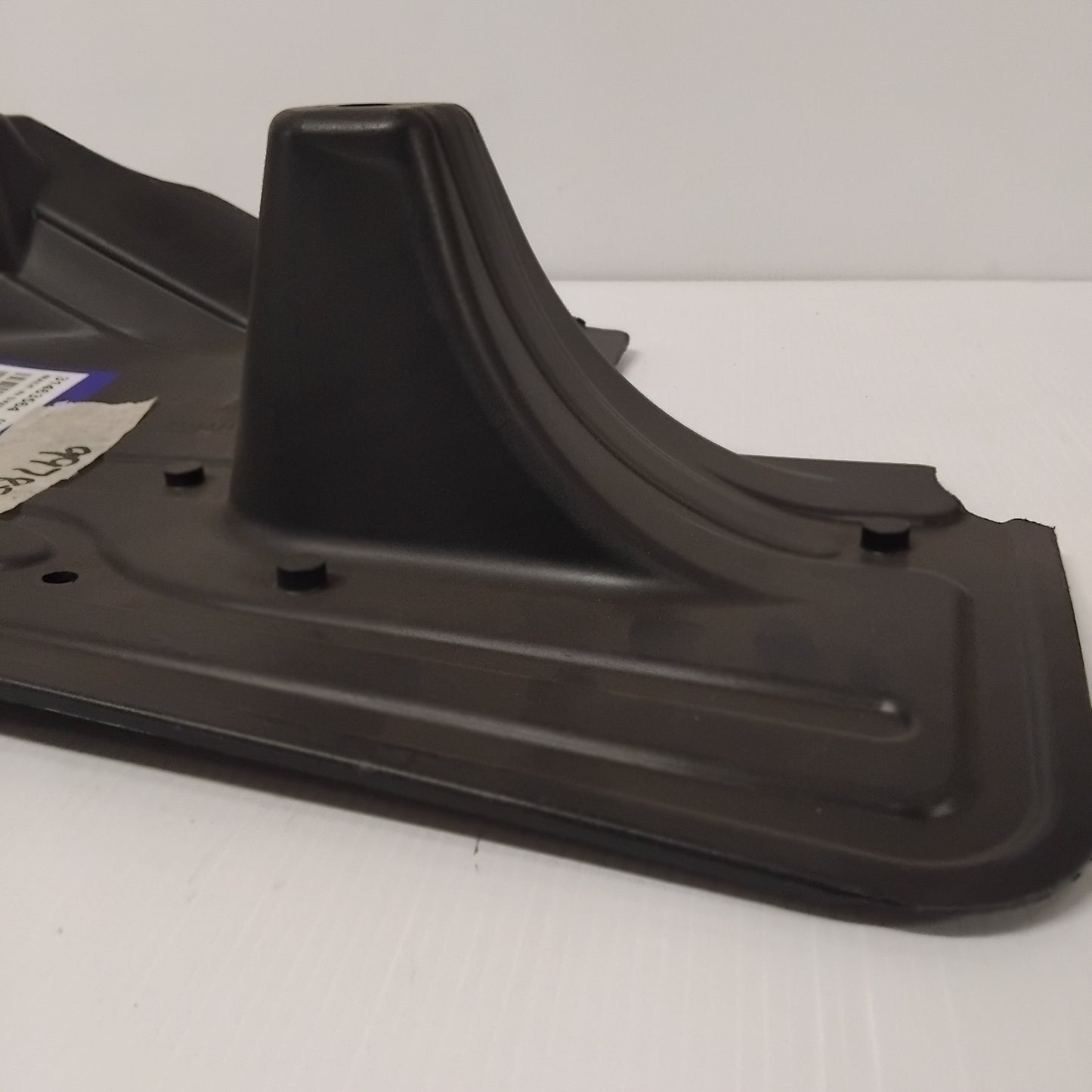 Genuine Rear Right Underbody Shield - Volvo V60 | 31463564