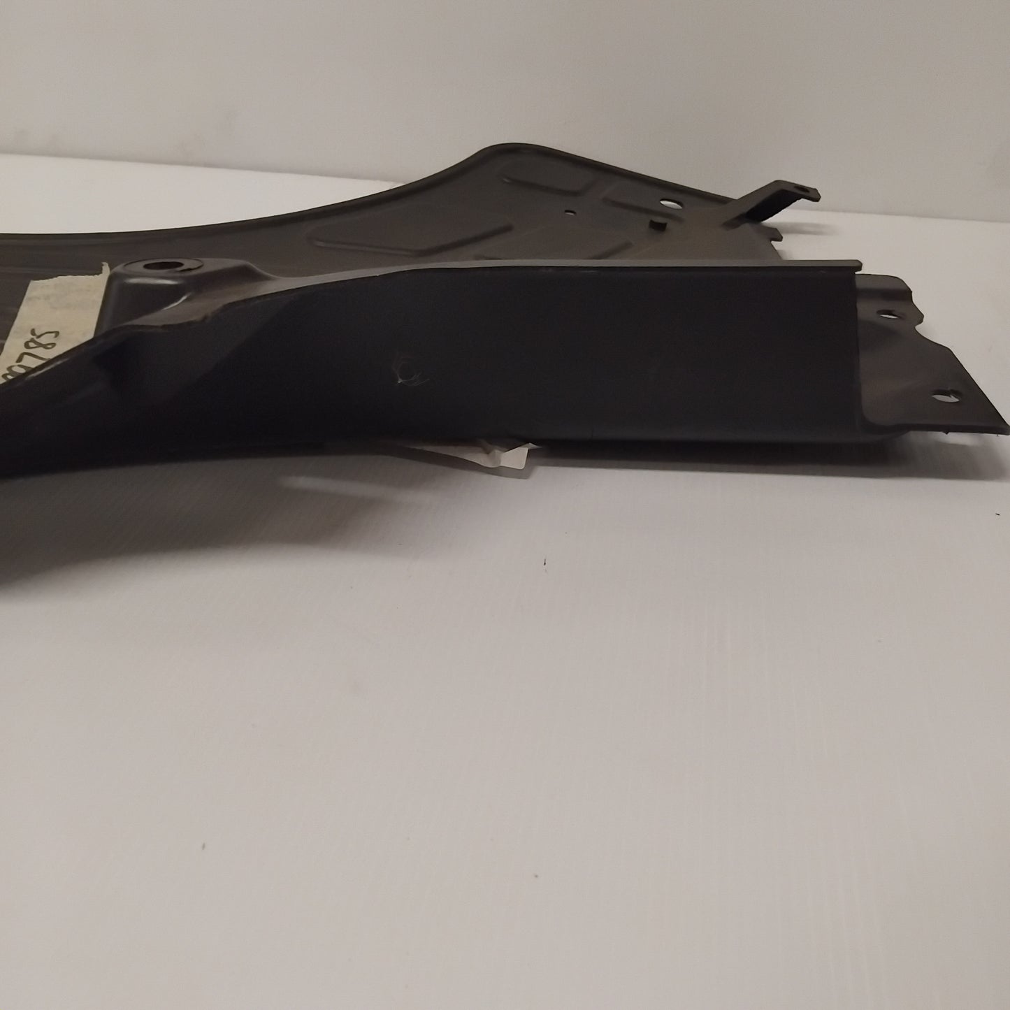 Genuine Rear Right Underbody Shield - Volvo V60 | 31463564