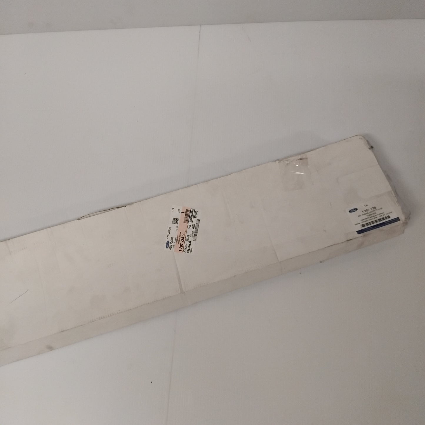 Genuine Tailgate Edge Trim - Ford Fiesta Mk6 | 1207728