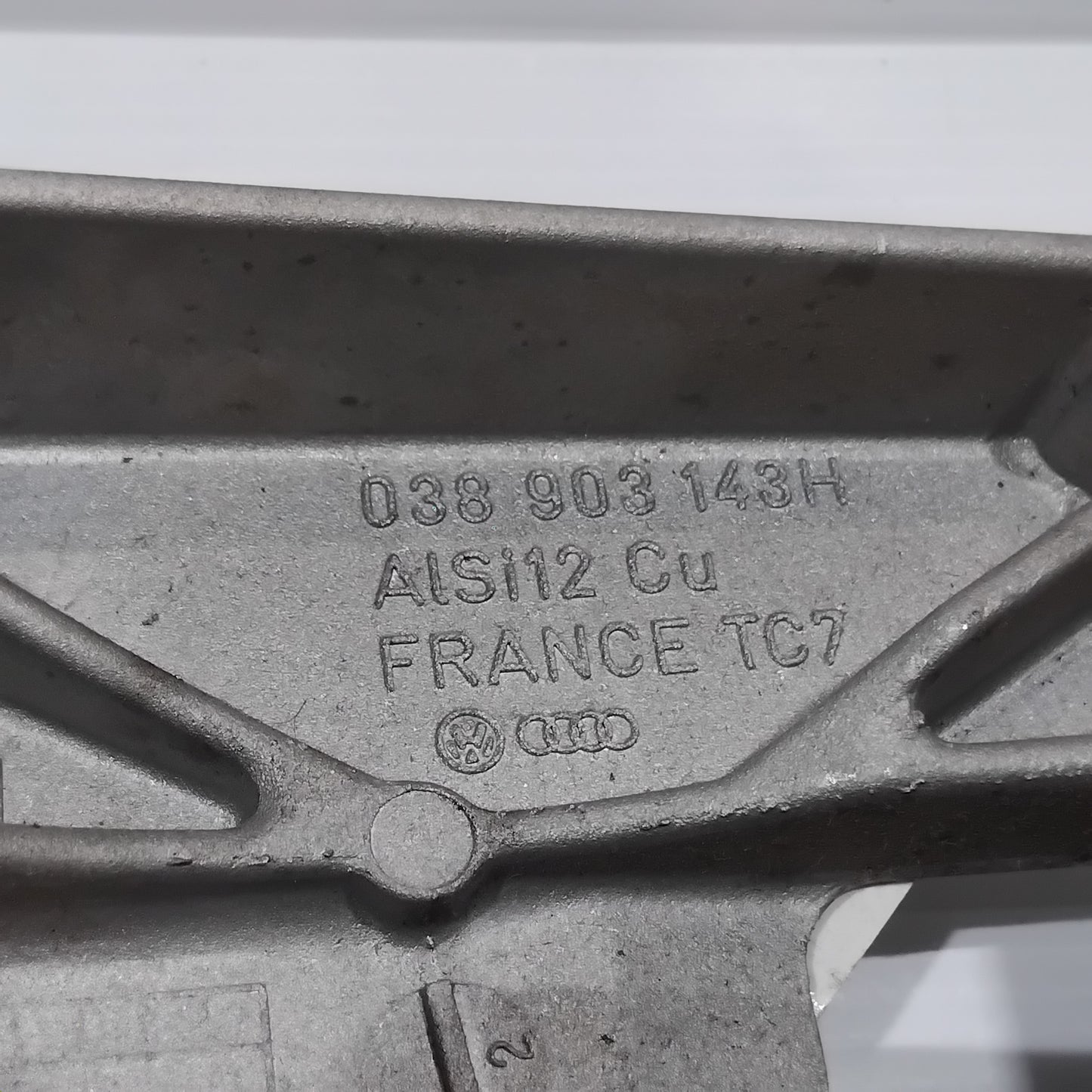 Genuine Alternator Bracket - SEAT Leon / Ibiza / Toledo / Inca | 038903139K