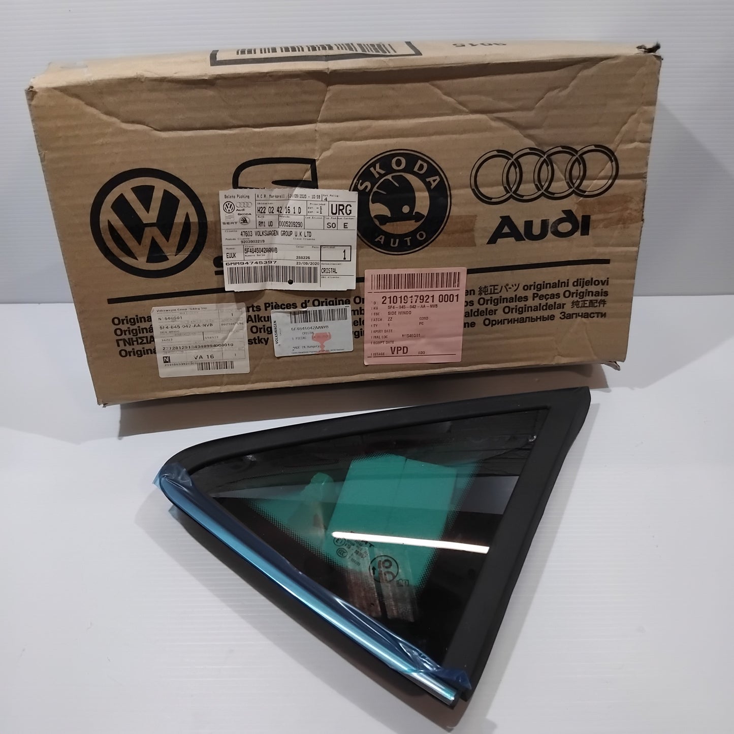 Genuine Right Rear Tinted Side Window - SEAT Leon 2017-2020 | 5F4845042AANVB