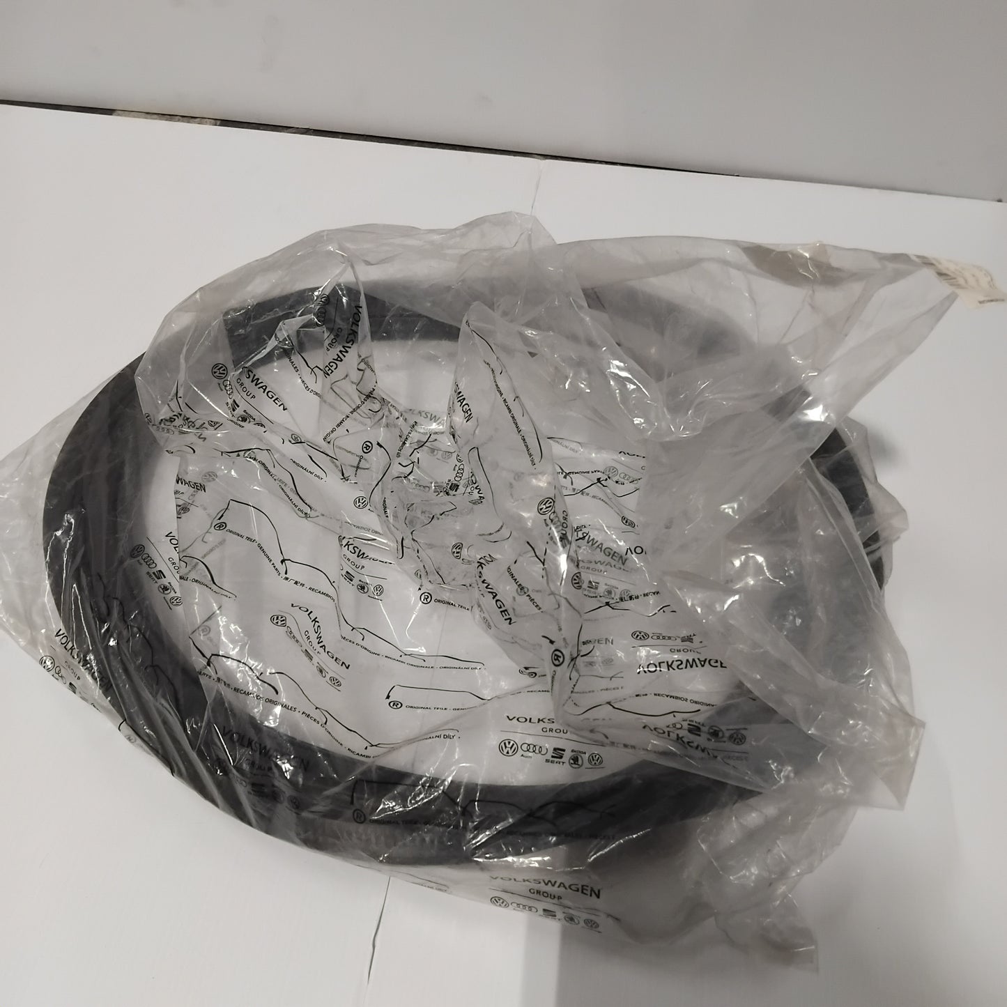 Genuine SEAT Door Seal | 6F9867367E9B9