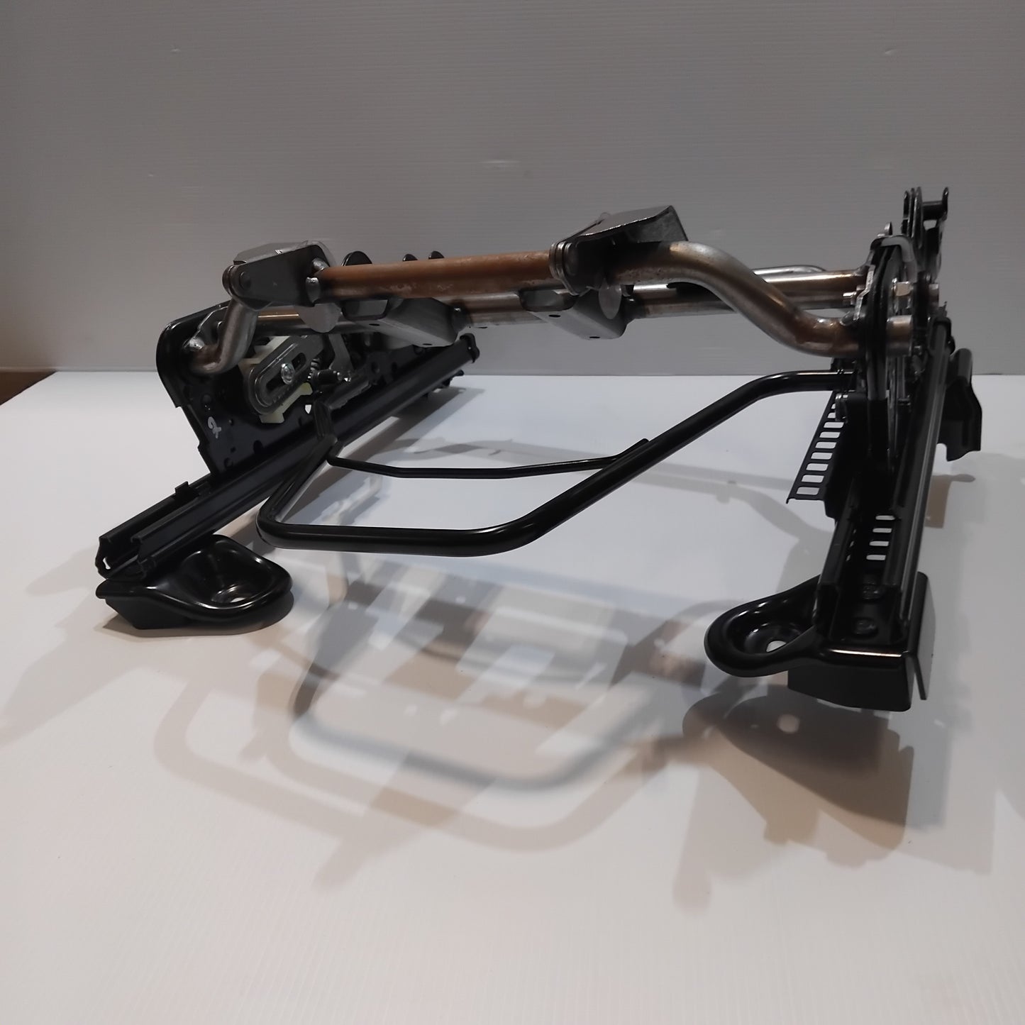 Genuine Fiat Framing | 6000626137