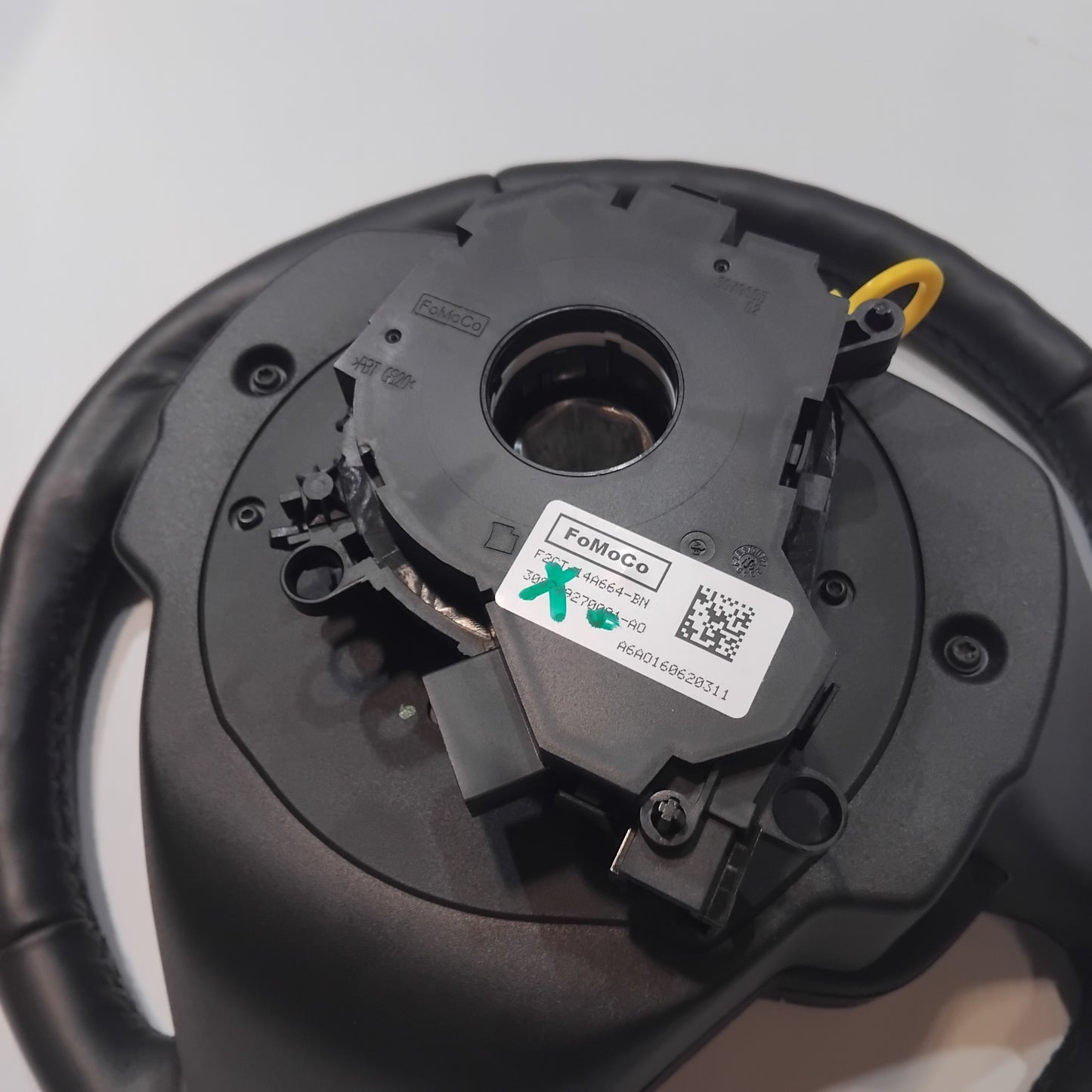Genuine Steering Wheel Assembly - Ford Mondeo Mk5 | 2256112