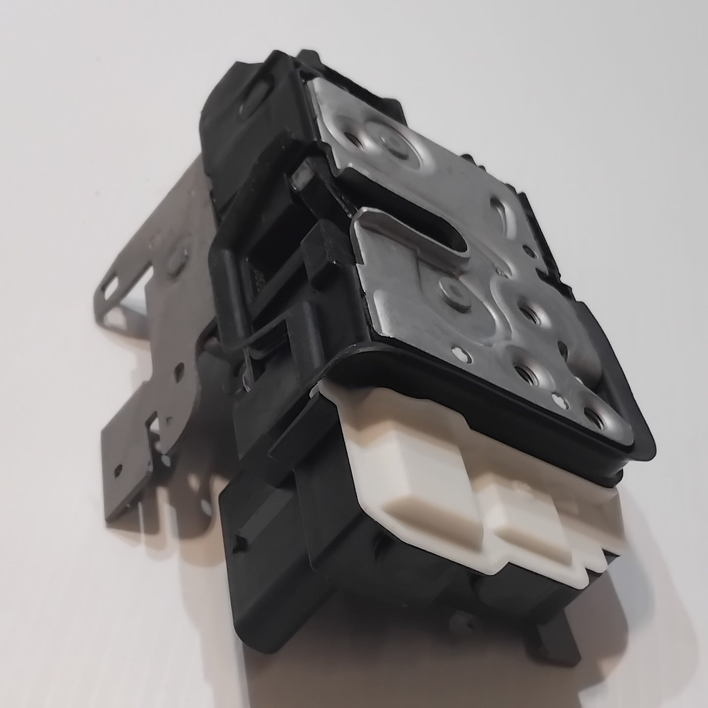 Genuine Volvo Kit | 32310878