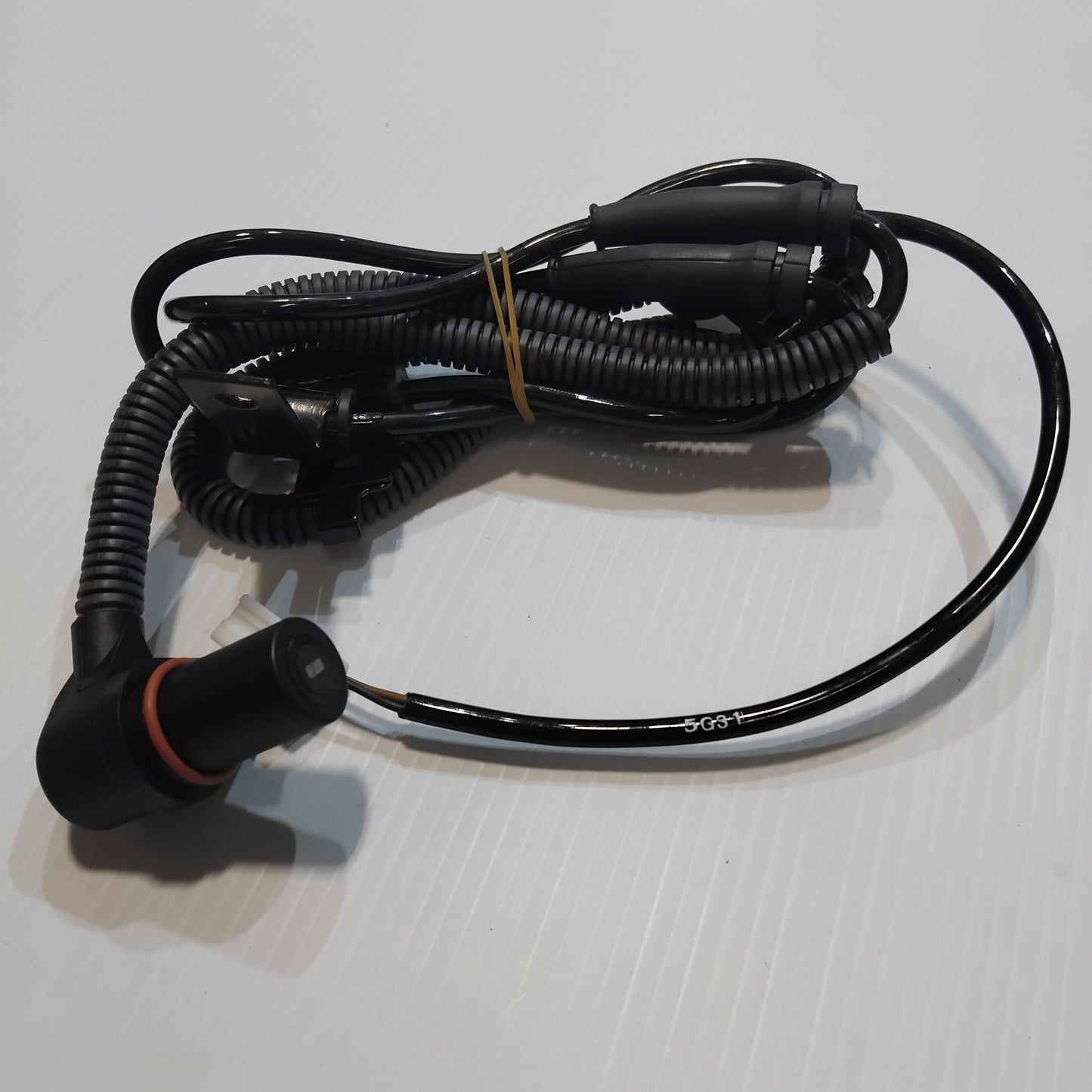 Genuine Rear Right Wheel Speed Sensor - Kia Sorento 2002-2006 | 956813E111