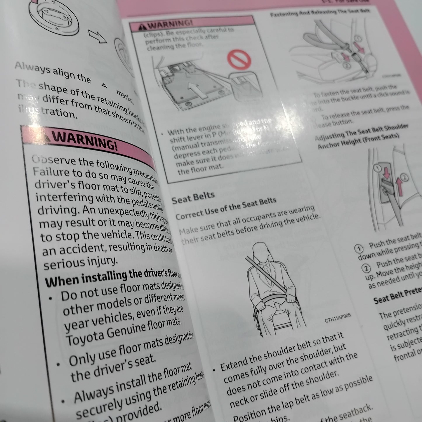 Genuine Toyota Auris My 17 service books | GBNGZ-916AU-VP