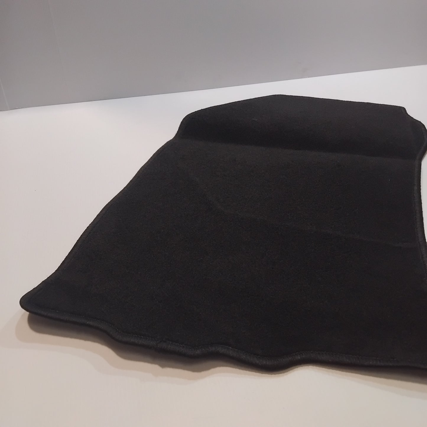 Mat Set - Mitsubishi Outlander - Right Hand Drive | MZ313921