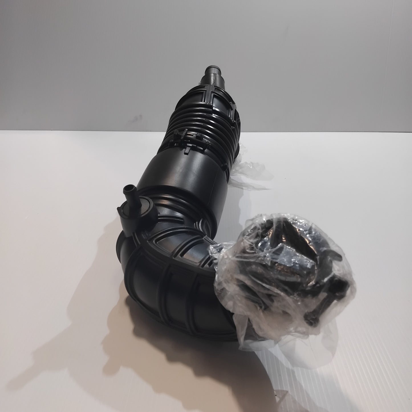Genuine Hyundai Hose Assy-Air Intake | 28140G3700