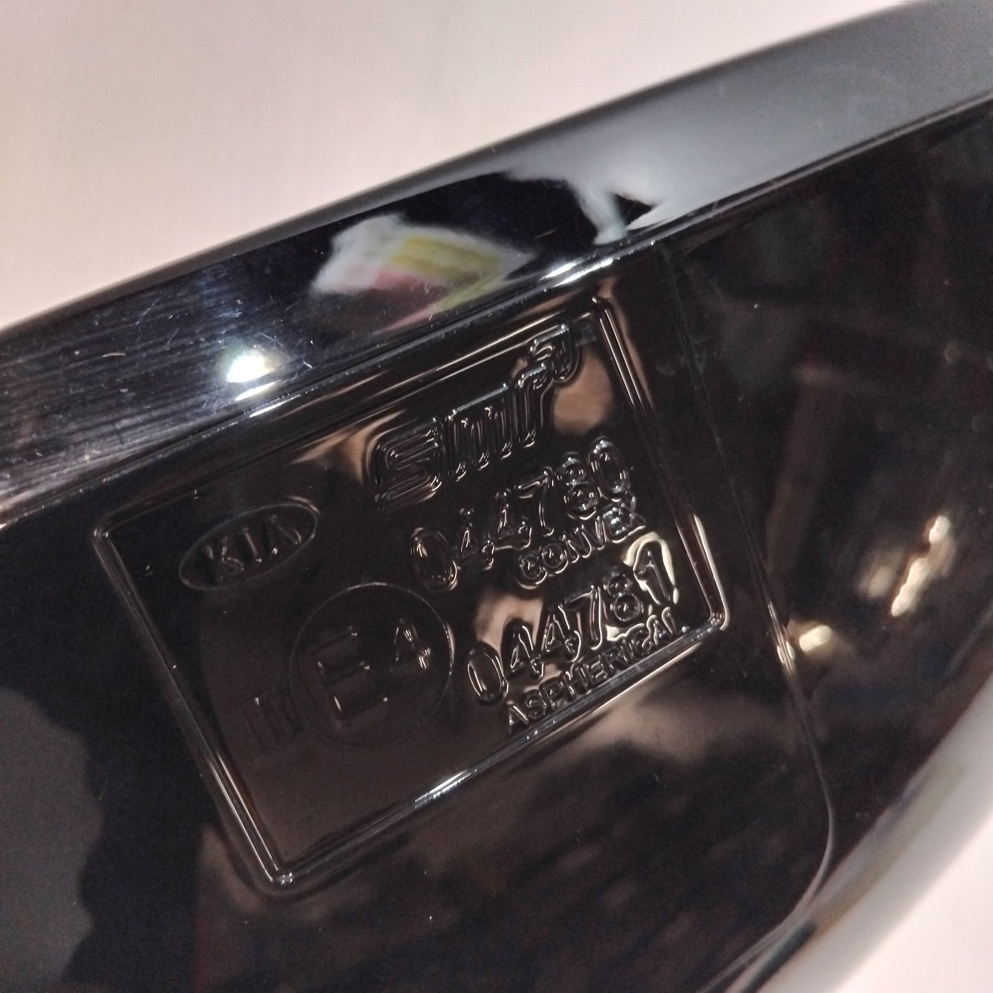 Genuine Right Wing Mirror with Indicator - Kia Sportage 2015-2018 | 87620F1340