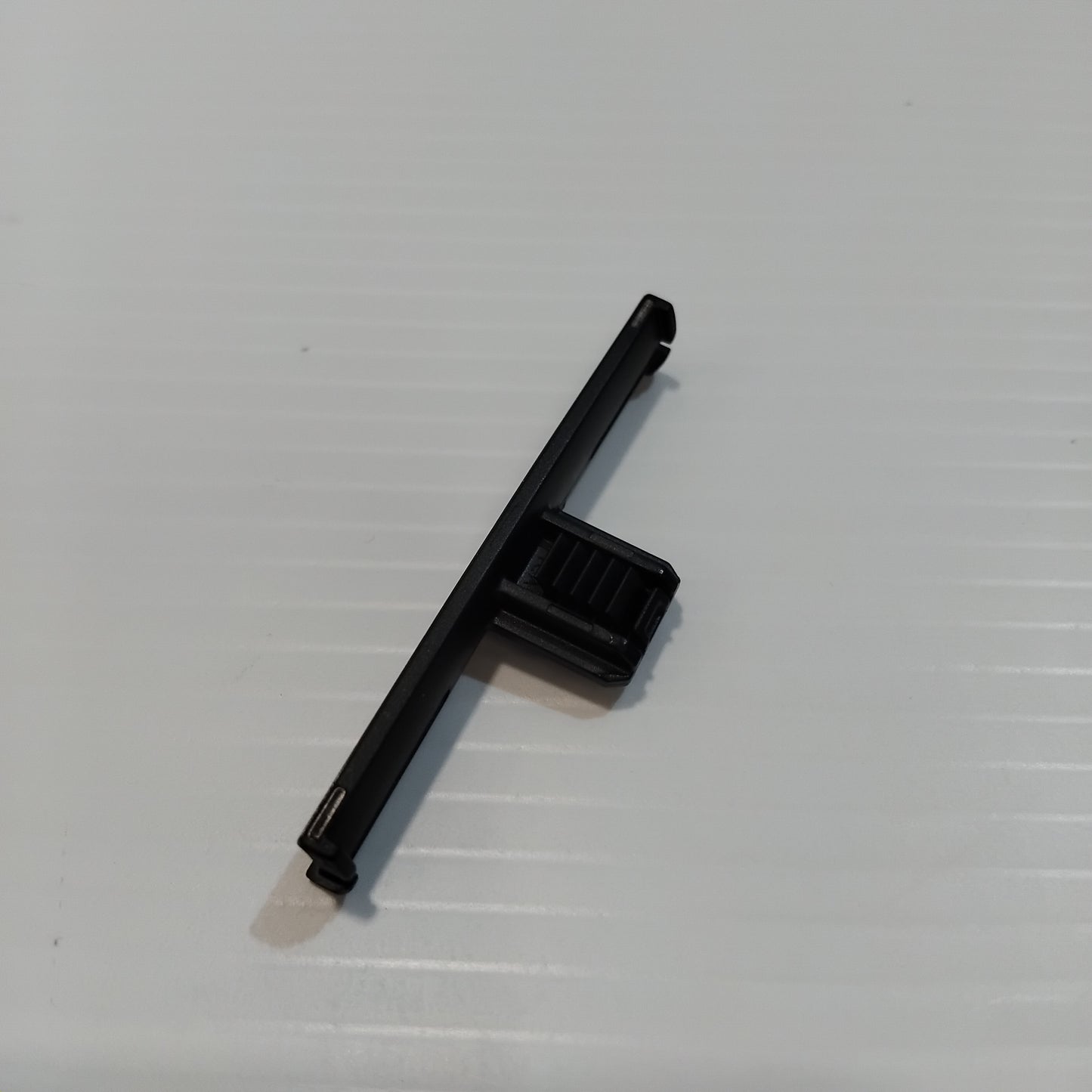 Genuine Volvo Clip | 999584