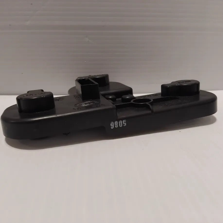 Genuine Left Tailgate Bulb Holder - Ford S-Max/Galaxy 2006-2010 | 1385911