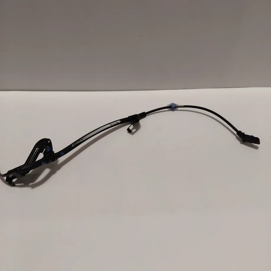 Genuine Mitsubishi Sensor,Rr Abs,Lh | 4670A581