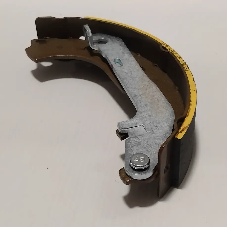 Motocraft - Rear Brake Shoes for Ford Focus Mk2 2004-2011 | 1689600