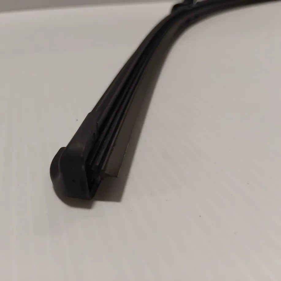 Genuine Driver Side Wiper Blade - Vauxhall Combo D | 95513879