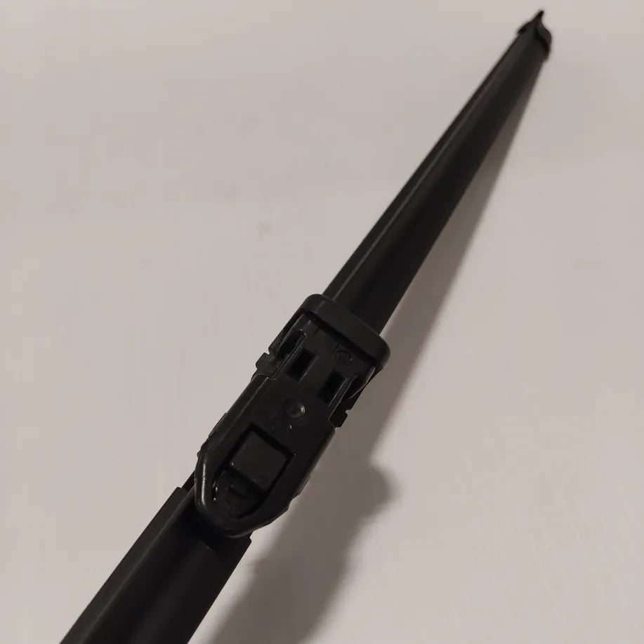 Genuine Driver Side Wiper Blade - Vauxhall Combo D | 95513879