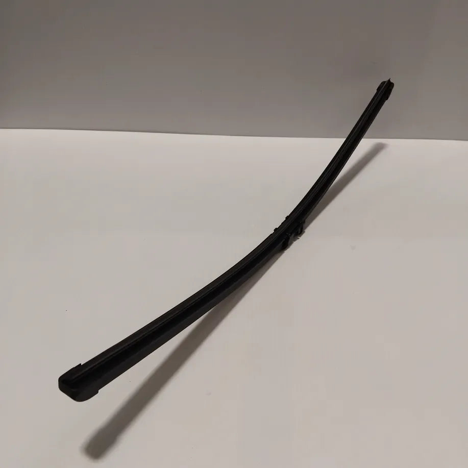 Genuine Driver Side Wiper Blade - Vauxhall Combo D | 95513879
