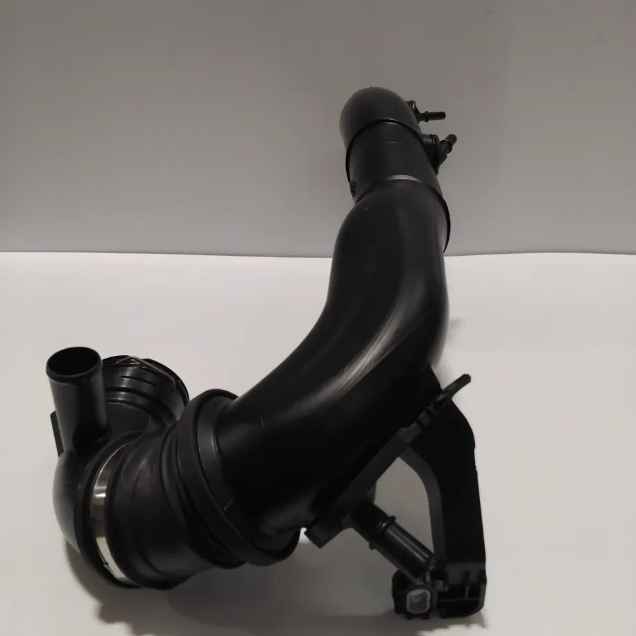 Genuine Engine Air Intake Hose - Ford Fiesta / Focus 2018-2019 | 2254250