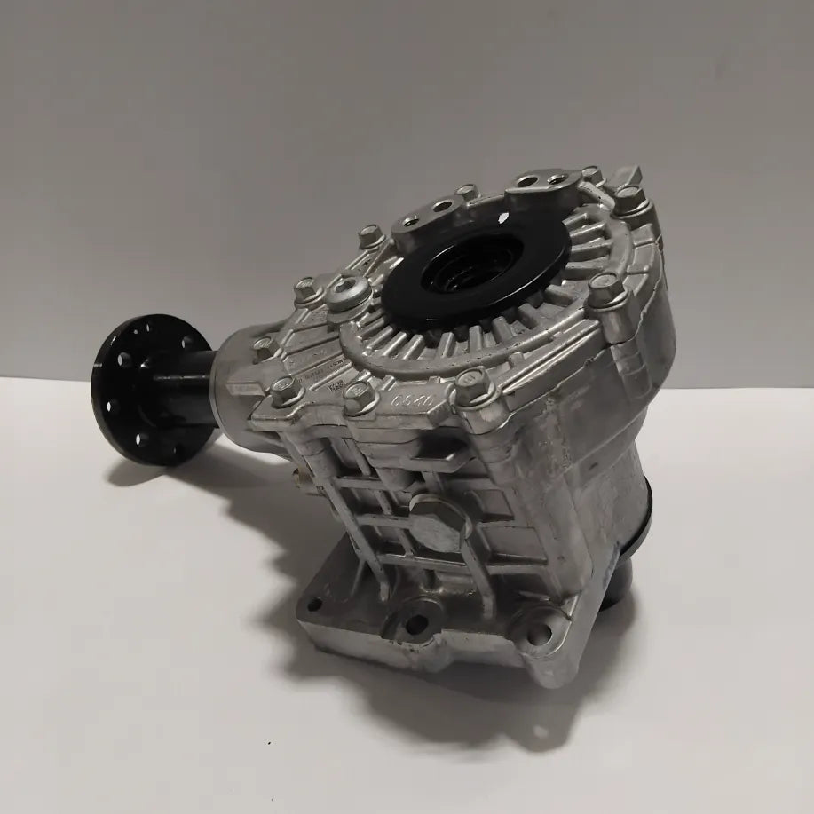 Genuine Hyundai Santa-Fe 2.2 4WD Automatic Front Transfer Box | 473003B600