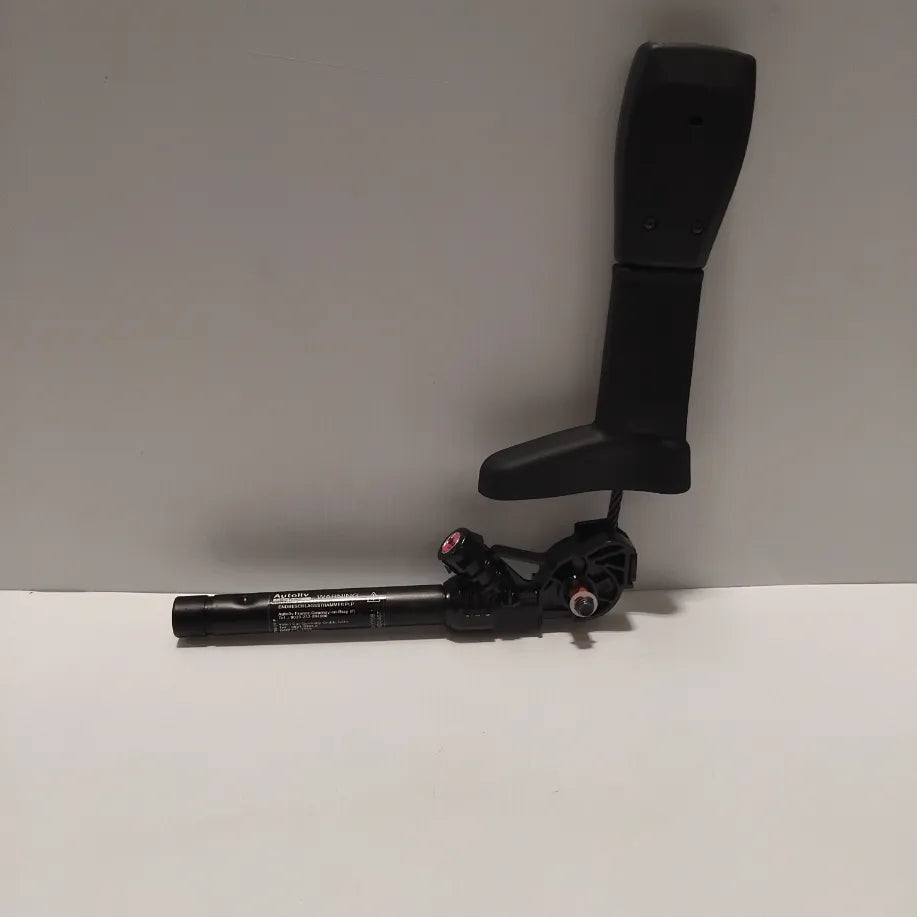 Genuine Volvo Pretensioner | 8630467