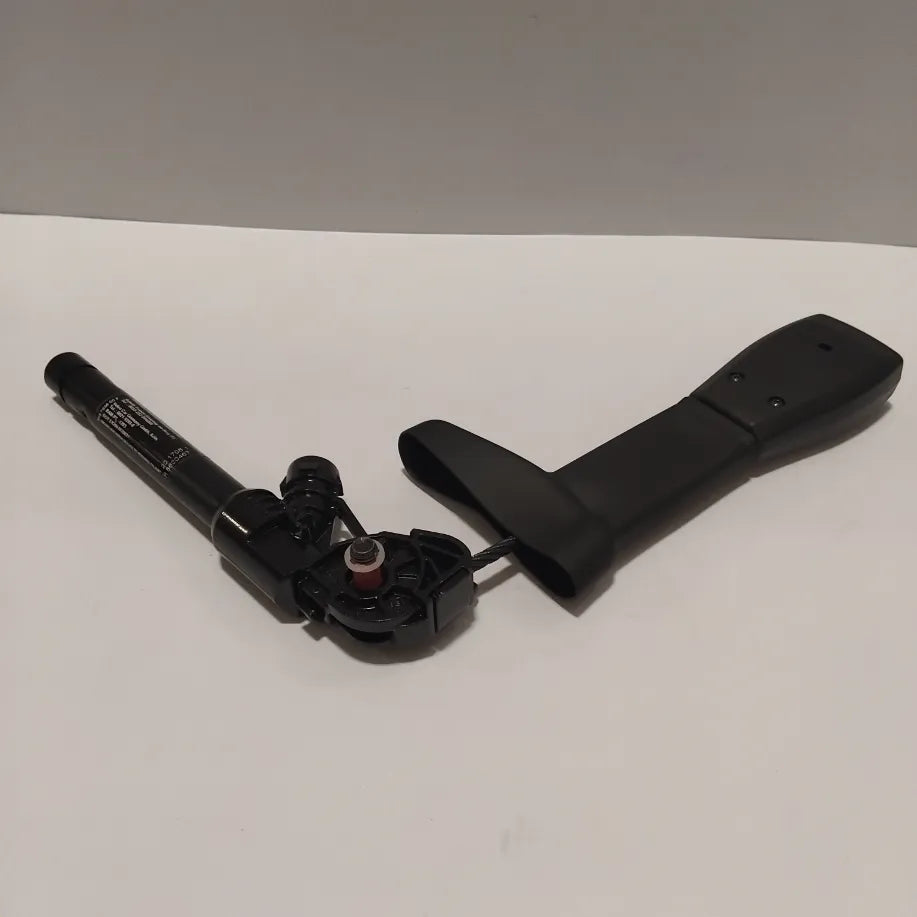 Genuine Volvo Pretensioner | 8630467