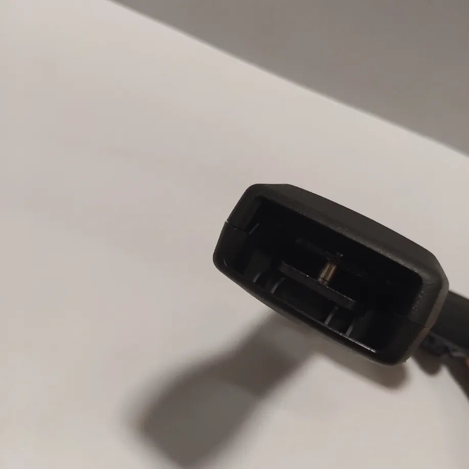 Genuine Volvo Pretensioner | 8630467