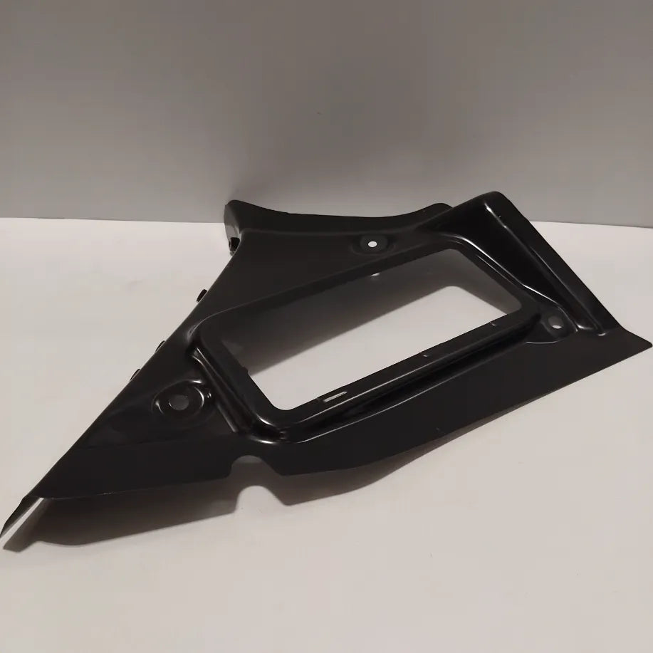 Genuine Volvo Side Plate | 31333754