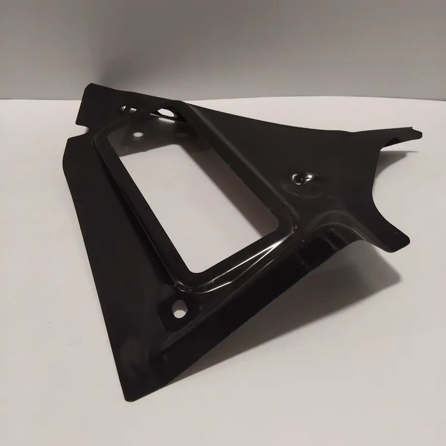 Genuine Volvo Side Plate | 31333754