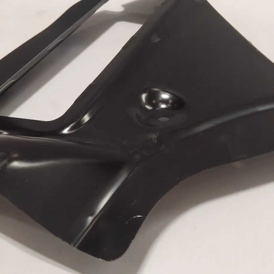 Genuine Volvo Side Plate | 31333754
