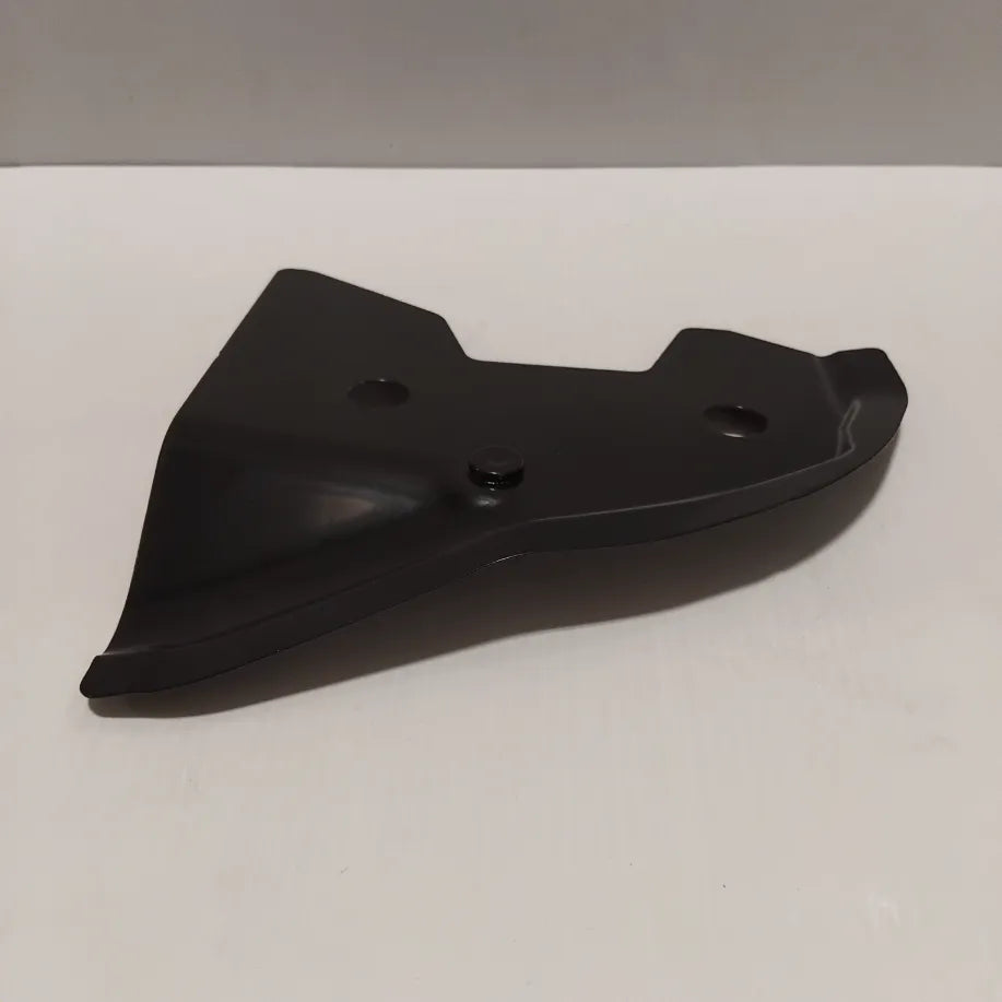 Genuine Mazda Brkt(R),F.Comb | N24370490